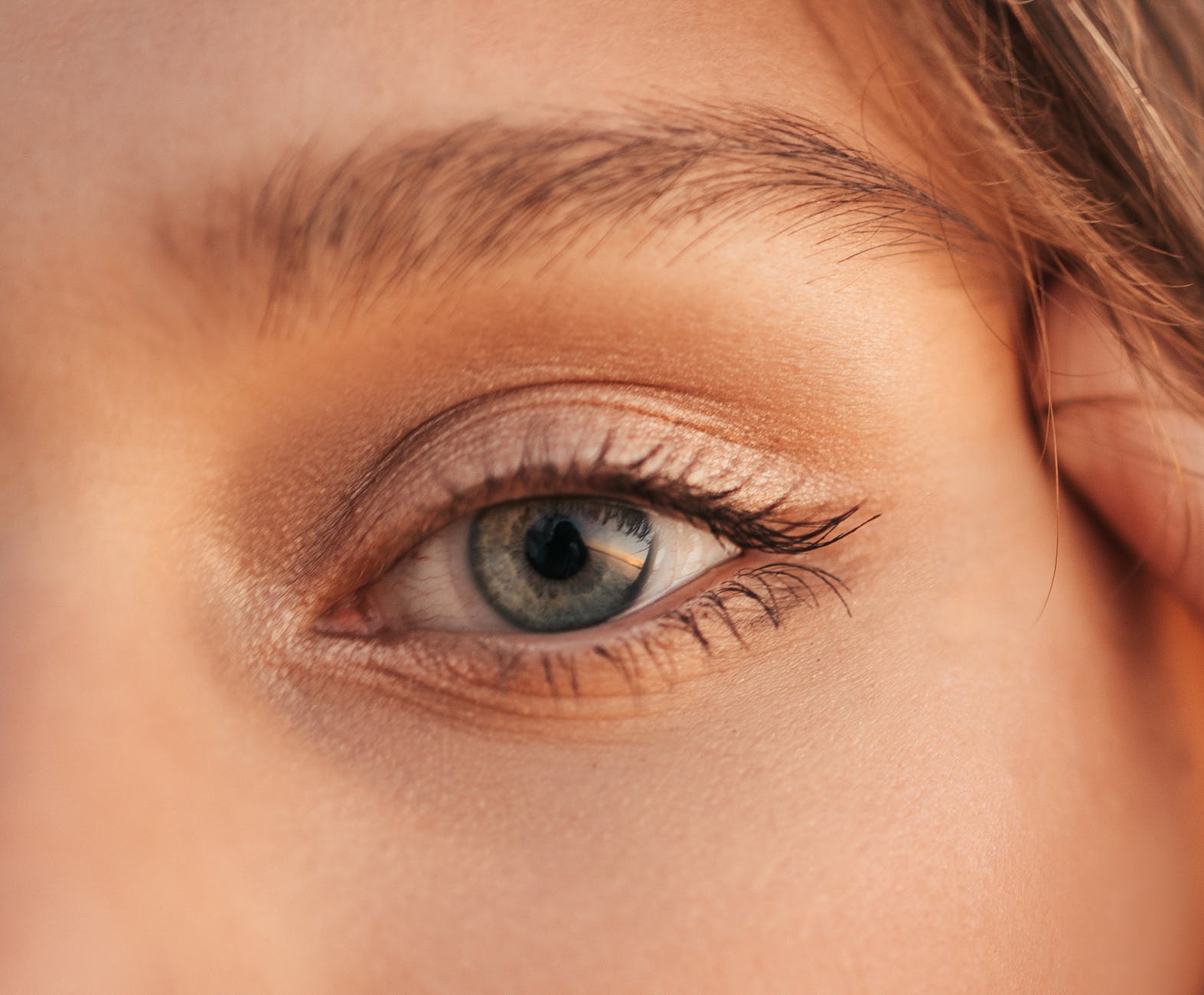 Photo of a women's eye