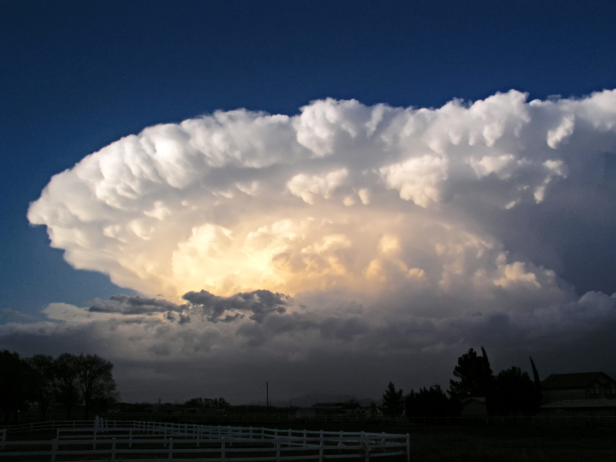 thunderstorm cloud